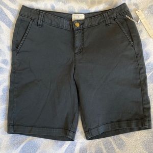 Caslon shorts, new w/tags, size 4